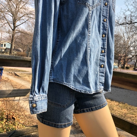 Liz Claiborne Jeans Vintage 90s Cotton Chambray Long Sleeve Snap Front Shirt - Picture 8 of 12